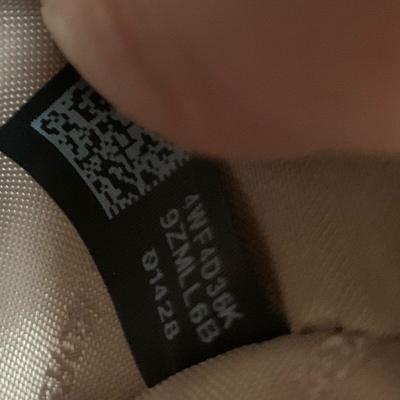 Michael Kors Mini Savannah - Picture 8 of 10